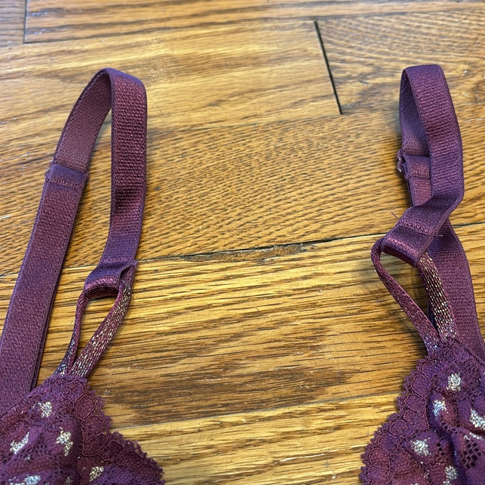 Victoria Secret Unlined Demi 32DD Bra LIKE NEW - Picture 5 of 8